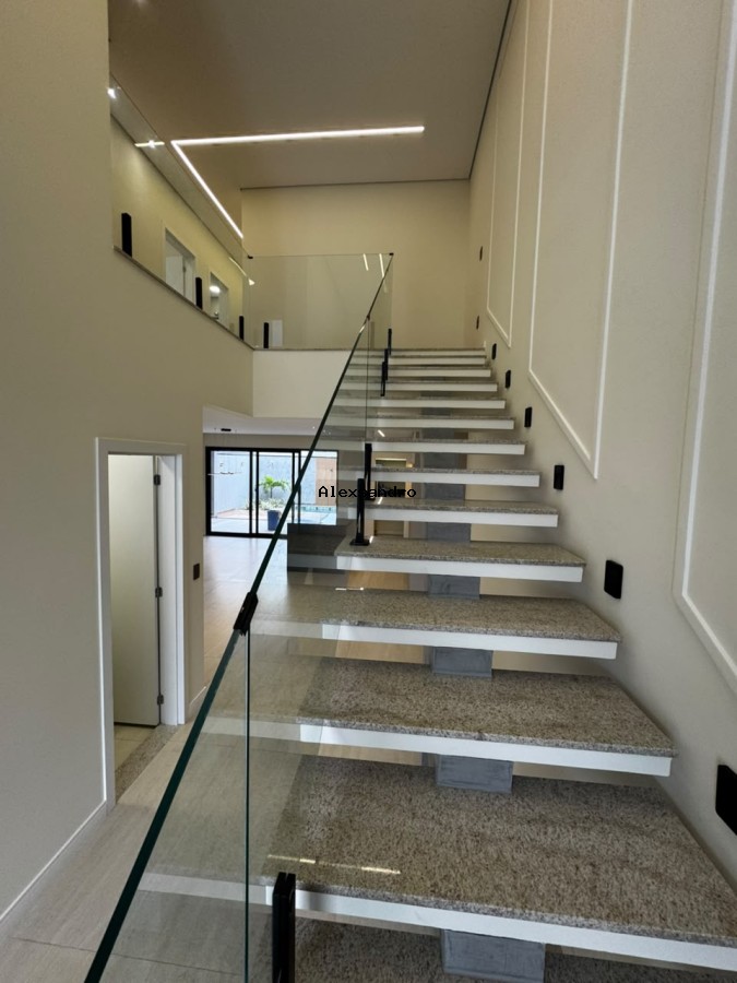 Sobrado, 3 quartos, 207 m² - Foto 2