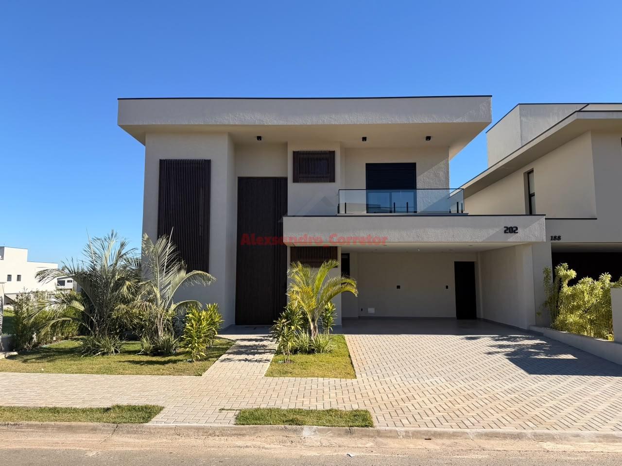 Sobrado, 4 quartos, 350 m² - Foto 1